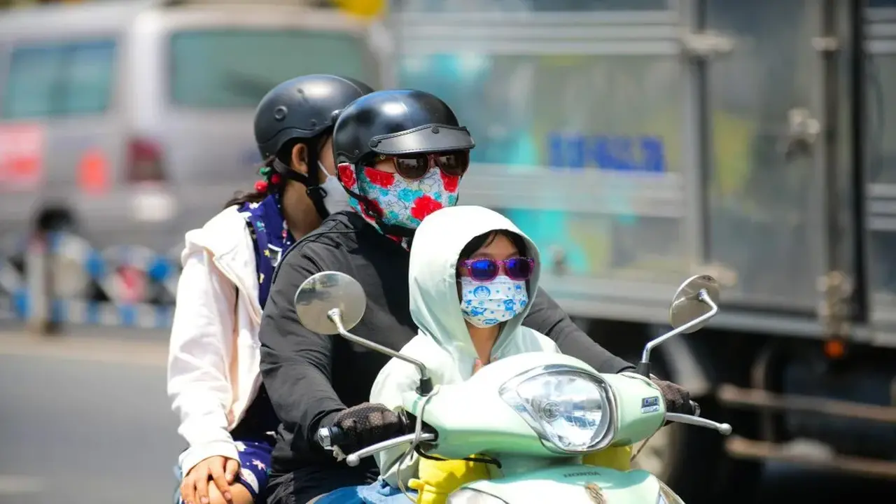 أمطار غير موسمية.. طقس جنوب فيتنام يواجه تقلبات حادة وموجة حرارة واسعة